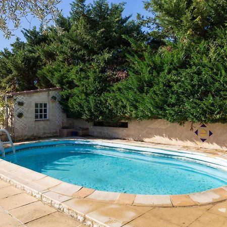 Mas Provencal De 120M2 En Camargue, Avec Piscine Et Parking Inclus, Ideal Pour Des Vacances Arles Eksteriør billede