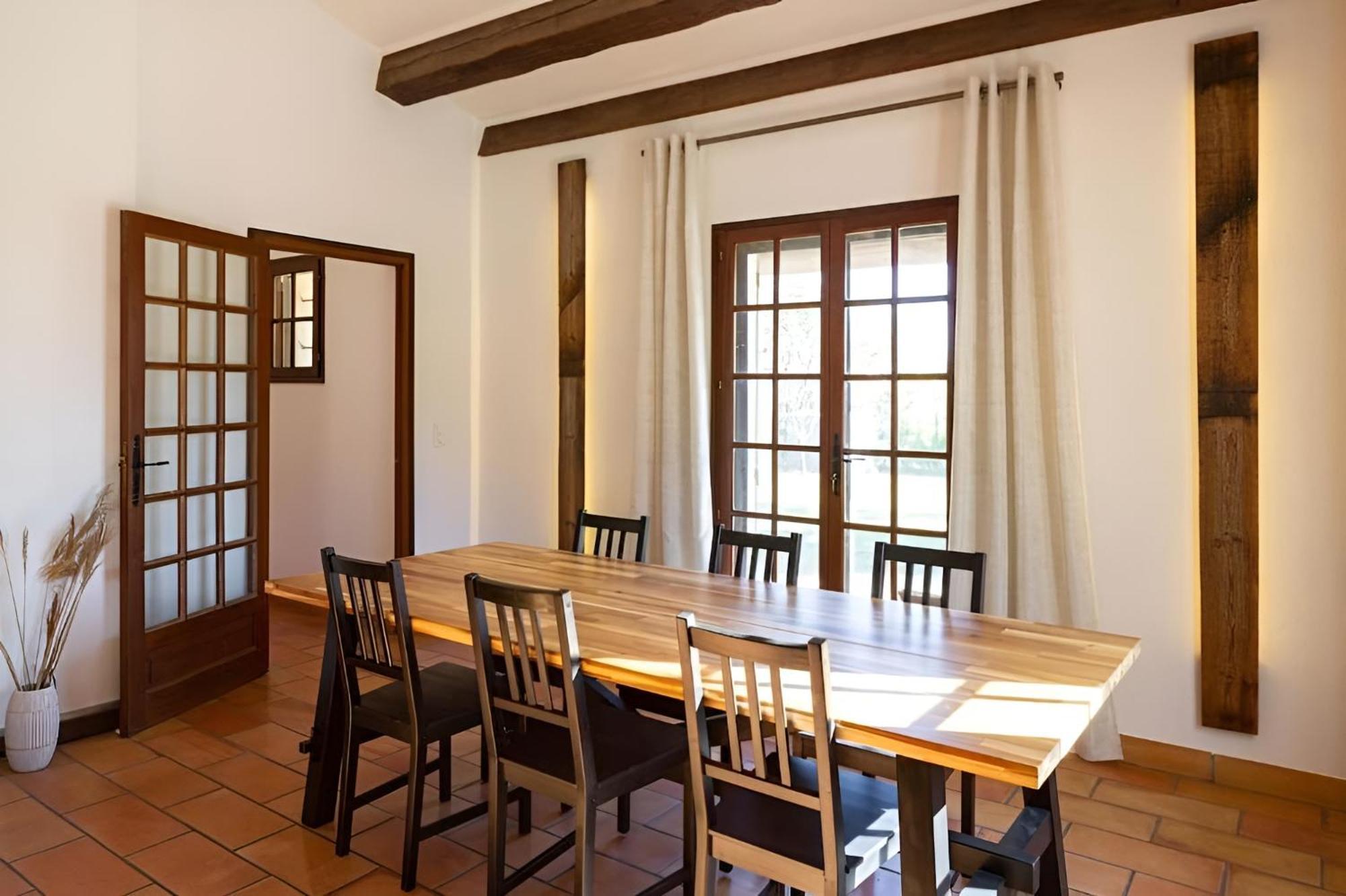 Mas Provencal De 120M2 En Camargue, Avec Piscine Et Parking Inclus, Ideal Pour Des Vacances Arles Eksteriør billede