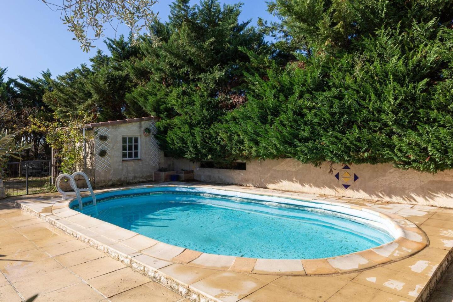 Mas Provencal De 120M2 En Camargue, Avec Piscine Et Parking Inclus, Ideal Pour Des Vacances Arles Eksteriør billede
